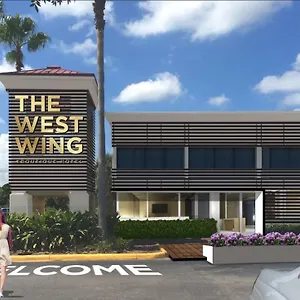 the-west-wing-boutique-hotel.hotelstampa.org/